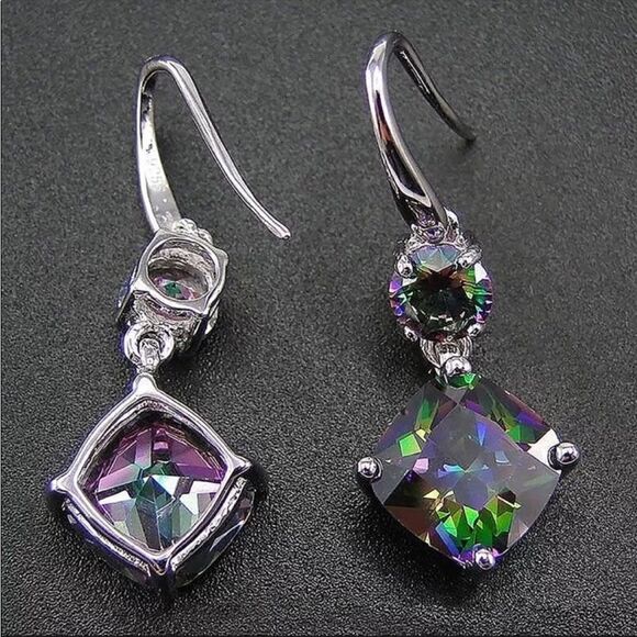 #16 Gorgeous Zircon Drop Earrings - Picture 3 of 6